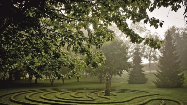 Use texture: Grass-mown maze at Wychwood Garden in Tasmania.
