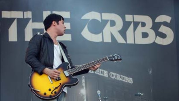 Legend Johnny Marr joins The Cribs in Perth