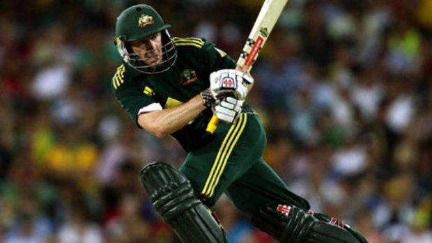 David Hussey leads the Australian run chase against England.