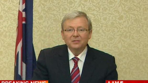 Kevin Rudd resigns in an early morning press conference for the US.