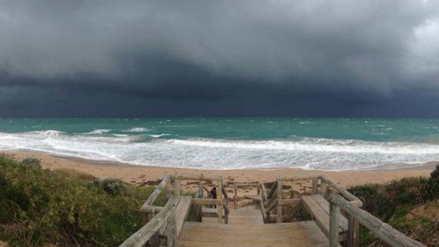 Clouds rolling in at Madora Bay