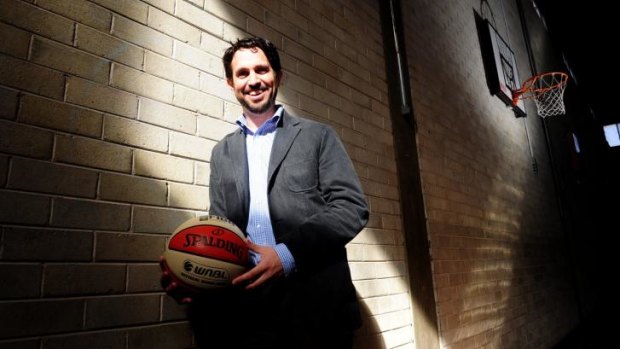 Lachlan Searle has been appointed as the Canberra Capitals' general manager. 