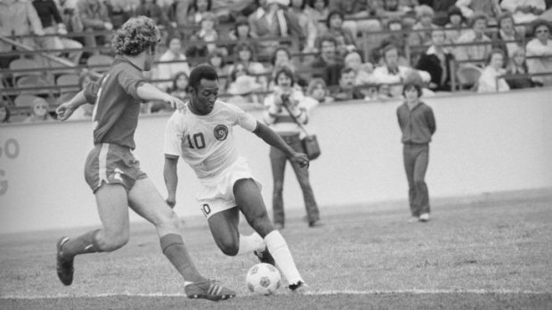 Star and stripes: Pelé playing for the New York Cosmos in 1976.