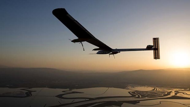 Historic trip: Solar Impulse flies from San Francisco Bay, California to Phoenix, Arizona.