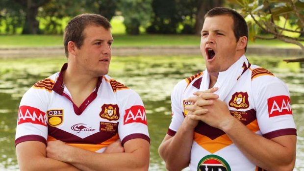 Tired of waiting  ...  Josh Morris, right, with his twin brother, Brett, earlier this week. Josh will play at both right and left centre  for Country as he closes in on another NSW jersey.