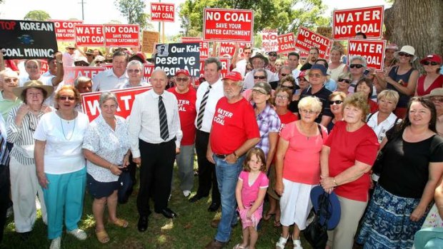 Barry O'Farrell and Chris Hartcher rally against the Wallarah coal mine on the central coast in 2009.