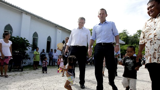 Scott Robinson and Tony Abbott in Nauru.