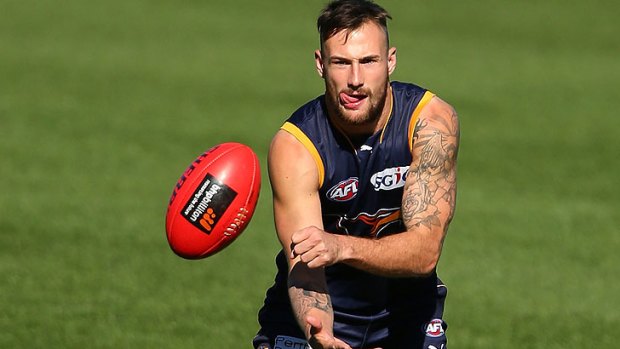 Chris Masten's latest hairstyle didn't go unnoticed by Eagles fans.