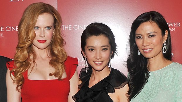 ''We just clicked'' ... Nicole Kidman and Wendi Deng, right, pictured with actress Li Bingbing, centre.