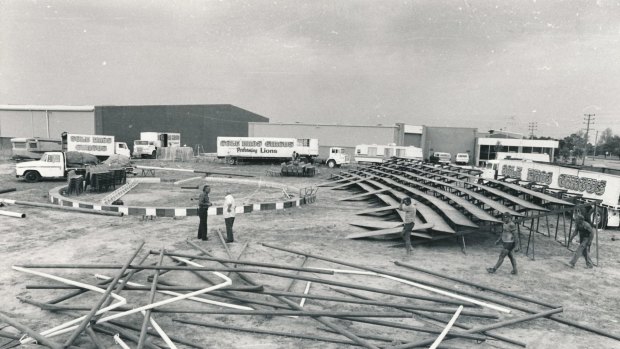 It took 100 men six hours to erect a circus tent for Sole Brothers in Dandenong, the storm took 60 seconds to wreck it. 