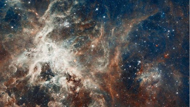 Showtime ... a stellar nursery 170,000 light years from Earth captured by a camera at the Hubble Space Telescope. It contains stars from thousands to millions of years old.