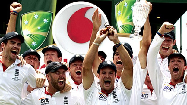 The England team celebrates at the SCG yesterday after easily defeating Australia to claim a 3-1 series win.