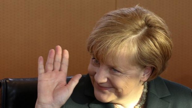 US President Barack Obama has invited German Chancellor Angela Merkel to visit the US, following damaging revelations of alleged US spying on Ms Merkel.