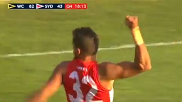 Lewis Jetta performs the war dance celebration.