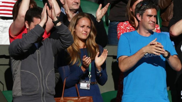 Long-term relationship ... Andy Murray's girlfriend Kim Sears, centre, is English.