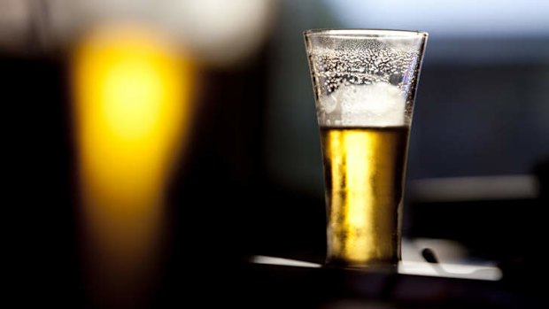 The government believes there are better ways to address alcohol-fuelled violence than shutting clubs early.