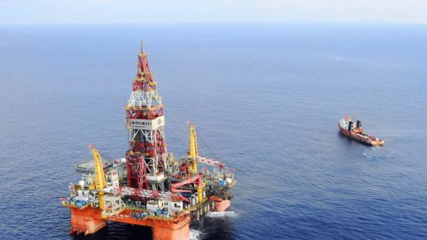 The Haiyang Shiyou oil rig 981 has been withdrawn early from disputed waters in the South China Sea.