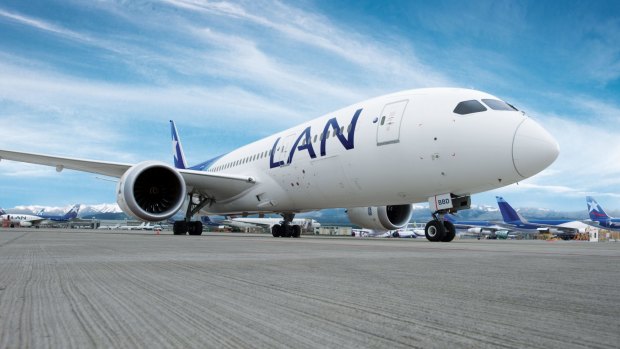LAN has begun Sydney-Auckland-Santiago flights with the Boeing 787 Dreamliner.