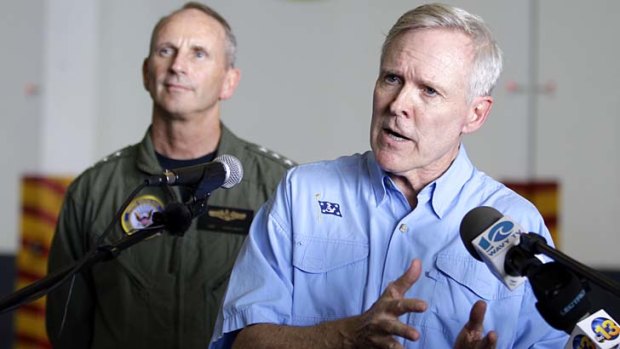 Secretary of the US Navy, Ray Mabus, right, with Chief of Naval Operations, Admiral Jonathan Greenert, left.