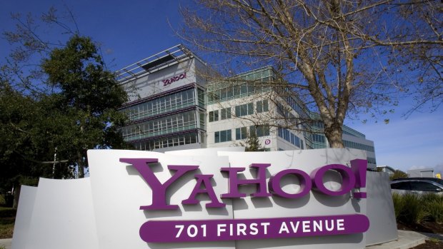 Yahoo! has joined other big internet names to protest at the Singapore Government's moves against news websites.