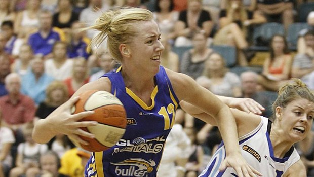 Threatened with knives ... Rachel Jarry in action for the Boomers during last year's WNBL season.