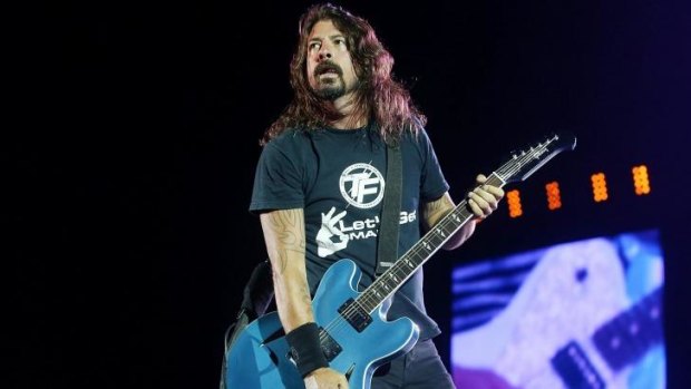 Dave Grohl is helping Australian Foo Fighters fan Ken Powell realise his wish.