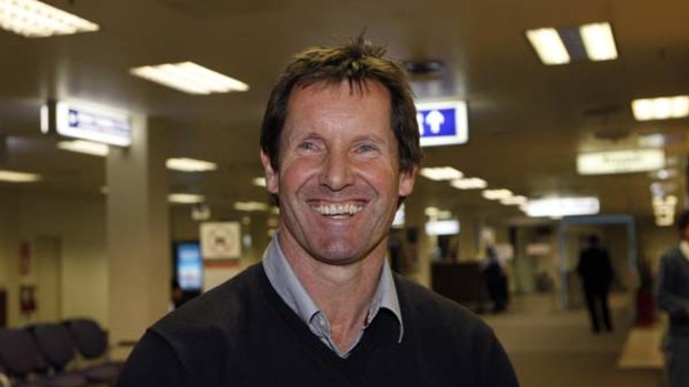No pressure ... Robbie Deans arrives in Christchurch, where he enjoyed spectacular success as coach of the Crusaders.