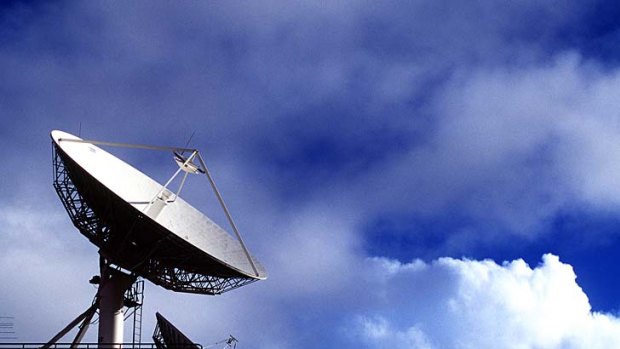 TVNZ, AUCKLAND, SATELLITE DISH, COMMUNICATION, DIGITAL TV. GENERIC. AFR PICTURE BY PHIL CARRICK, 990618.