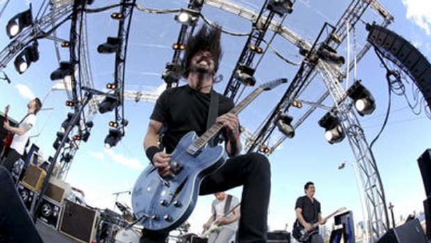 Dave Grohl will lead the Foo Fighers through a new Australian and New Zealand stadium tour.