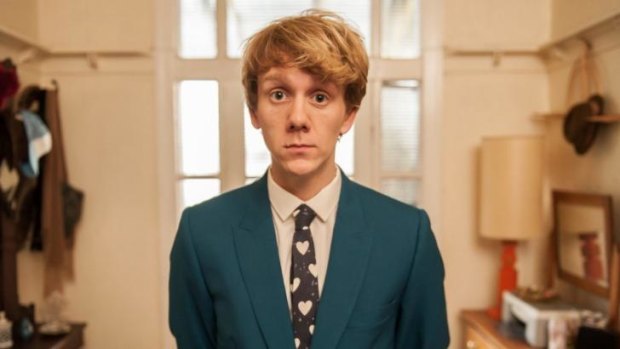 Please Like Me writer and actor Josh Thomas offered to install the app Grindr on Bob Katter's phone.