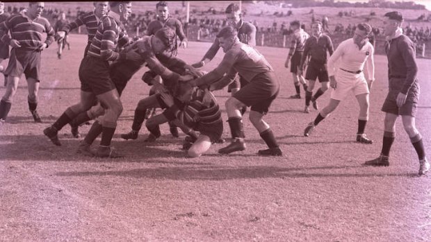 South Sydney and Eastern Suburbs battle it out at Sydney Sports Ground on April 13, 1935.