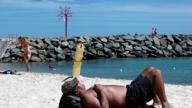 It will be beach weather in Perth by Saturday, with temperatures forecast in the 30s.