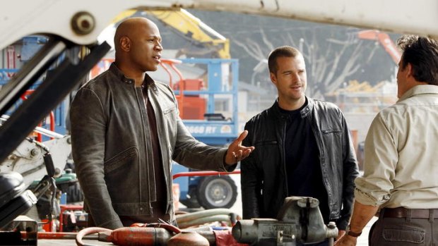 Special Agents Sam Hanna (LL COOL J ) and Special Agent "G" Callen (Chris O'Donnell).