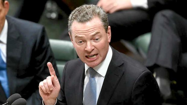 Education minister Christopher Pyne has received advice from leading education economist Bruce Chapman that the HECS budget measures are unfair to poor graduates.