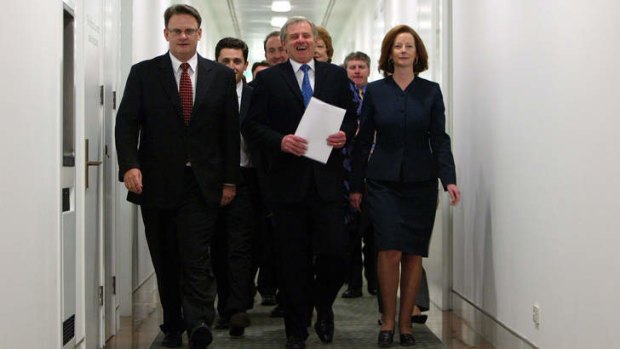 Simon Crean walks with Mark Latham and Julia Gillard to the Labor leadership ballot in 2003, where Latham defeated Kim Beazley 47 votes to 45.