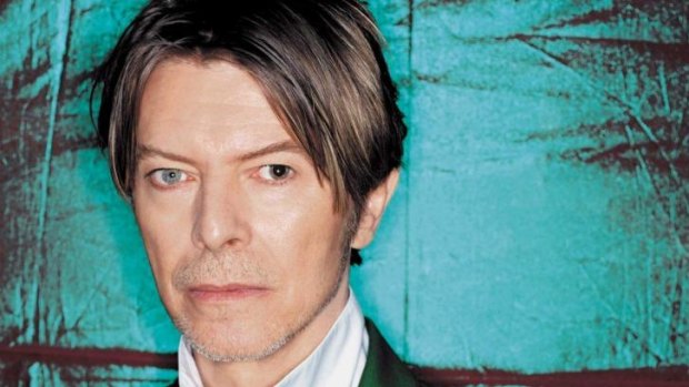 The Story Behind David Bowie's Unusual Eyes