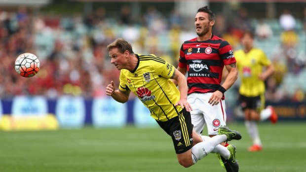 Ruled out: Ben Sigmund heads the ball during the round seven A-League match between Western Sydney Wanderers and Wellington Phoenix at Pirtek Stadium.