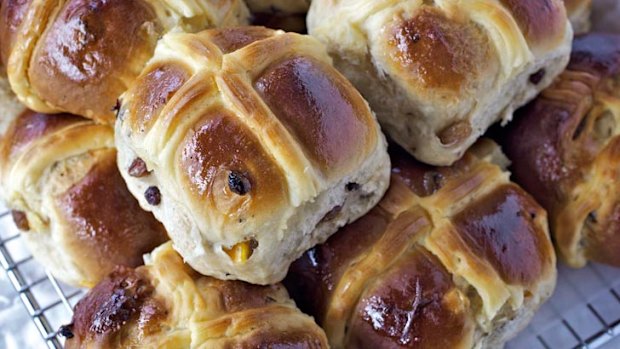 Ads carrying the smell of hot cross buns will be featured in various publications over the weekend.