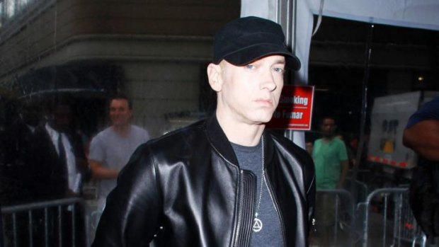 Eminem has called Caitlyn Jenner a "bitch" in an explosive freestyle rap.