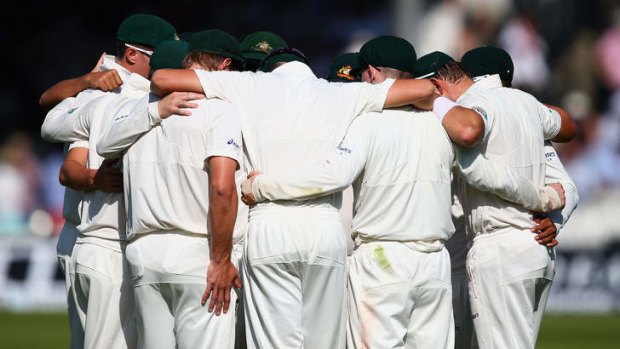 After losing the first two Ashes Tests, the Australian team needs to stick together.