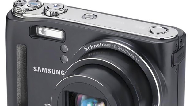 Samsung WB550 Compact:a trade off between versatility and sharp focus.