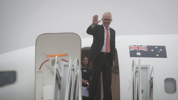 Prime Minister Malcolm Turnbull boards his plane at the conclusion of his official visit to the US.