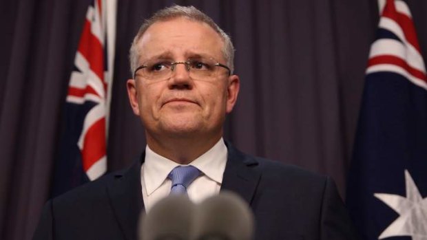 Immigration Minister Scott Morrison says taxpayer funding for asylum seeker cases being fought by PNG honours a contract under Labor.