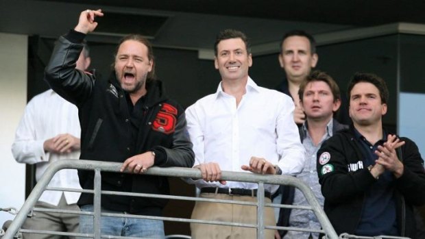 Russell Crowe and Peter Holmes a Court cheer on the Rabbitohs. 
