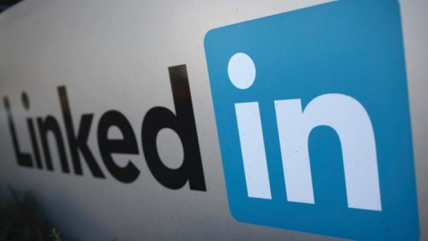 LinkedIn is thinking twice about its adoption of China's aggressive censorship.