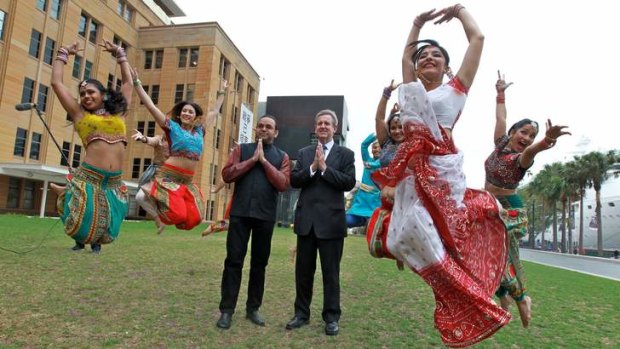 NSW Premier Barry O'Farrell outside the MCA with dancers for the campaign.