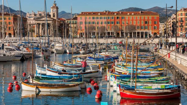 The colourful Nice harbour.