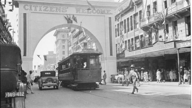 "Citizens' Welcome" arch, Queen Street 1927. Photo taken by Alfred Elliott and on display as part of the City of Brisbane Collection at Museum of Brisbane.
