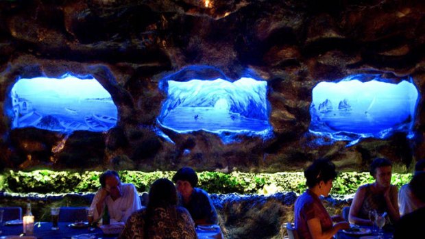 See food while you eat food ... Grotta Capri