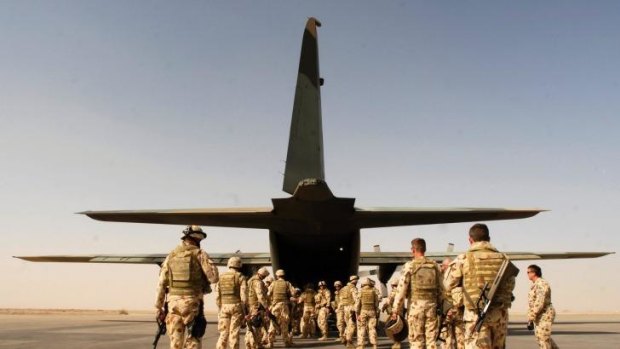 Prime Minister Tony Abott has signalled he may send Australian Defence Force personnel as military advisers into Iraq.